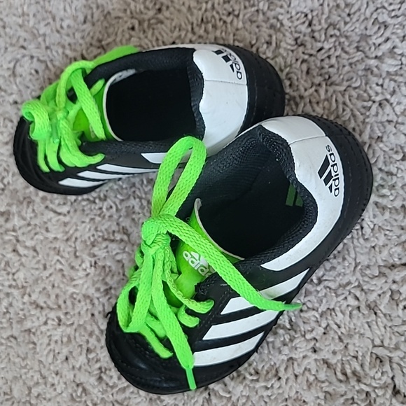 Adidas Soccer Cleats Boys 10.5K Toddler - Picture 3 of 5
